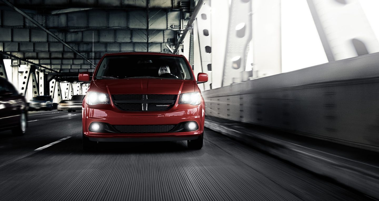 2018 Dodge Grand Caravan Red Front Exterior